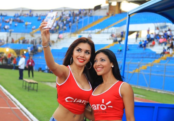 La belleza hondureña que se hizo presente en el estadio Olímpico