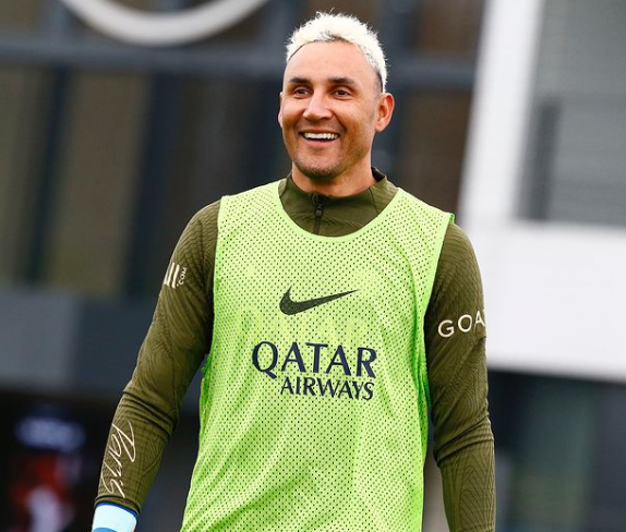 Sorpresota: Keylor Navas apareció entrenando con este club y podrían cerrar su fichaje