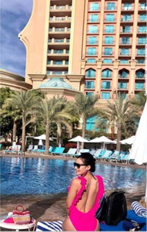 La sexy esposa de Emilio Izaguirre deslumbra en Dubai con su figura