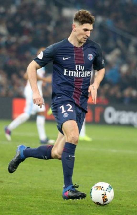 ¡LOCURA EN EUROPA! Mbappé tendría nuevo equipo; Figura del Barca medita salir del club