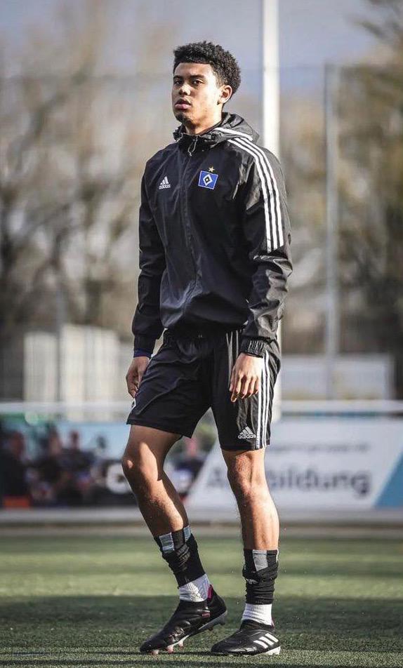 ¿Puede jugar con Honduras? El Borussia Dortmund ficha a futbolista de origen catracho; ¡ha sido capitán de Alemania!