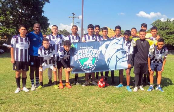 El blog de Gaspar Vallecillo: “Al profesor Marlon Guerrero, un héroe del fútbol base que busca la felicidad de la juventud”