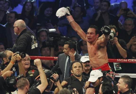 Márquez noqueó a Pacquiao en una pelea emocionante AQUÍ LAS MEJORES IMÁGENES