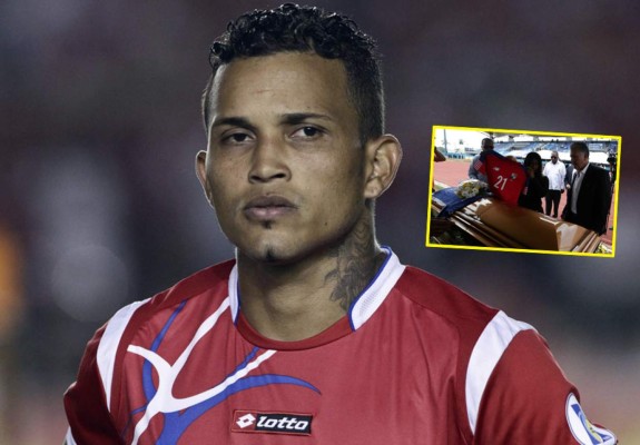 Árabe Unido retira el número de camiseta que usaba Amílcar Henríquez