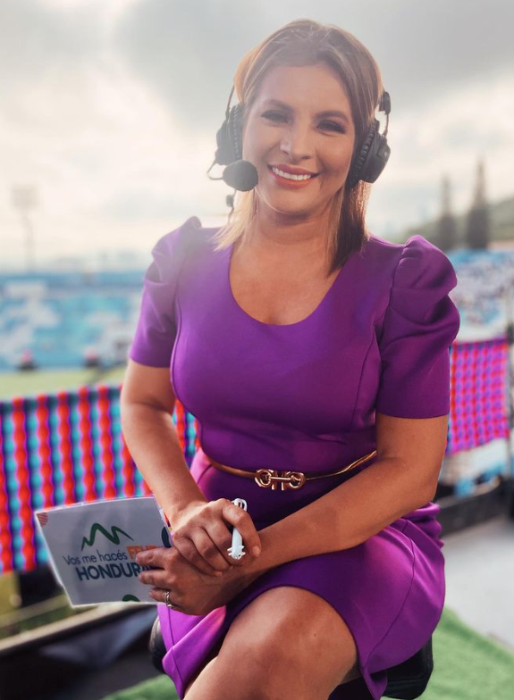 ¡Qué lindas! Presentadoras hondureñas derrochan pura belleza en los 201 años de Independencia