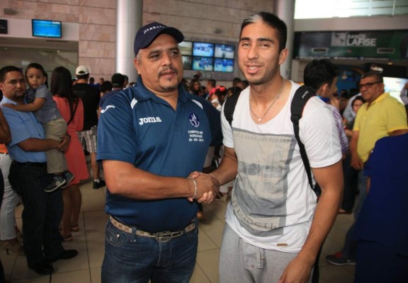 A dos años de su muerte: Las mejores fotos de Santiago Vergara con Motagua