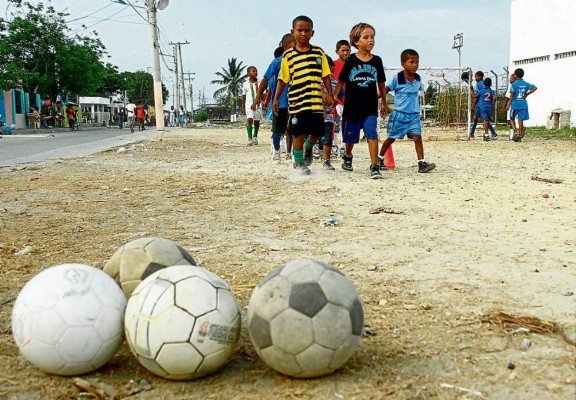 Las 20 reglas imperdibles del fútbol callejero en Honduras