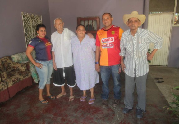 Así es la vida de Cruz Ávila, el mundialista que nunca pierde la sonrisa