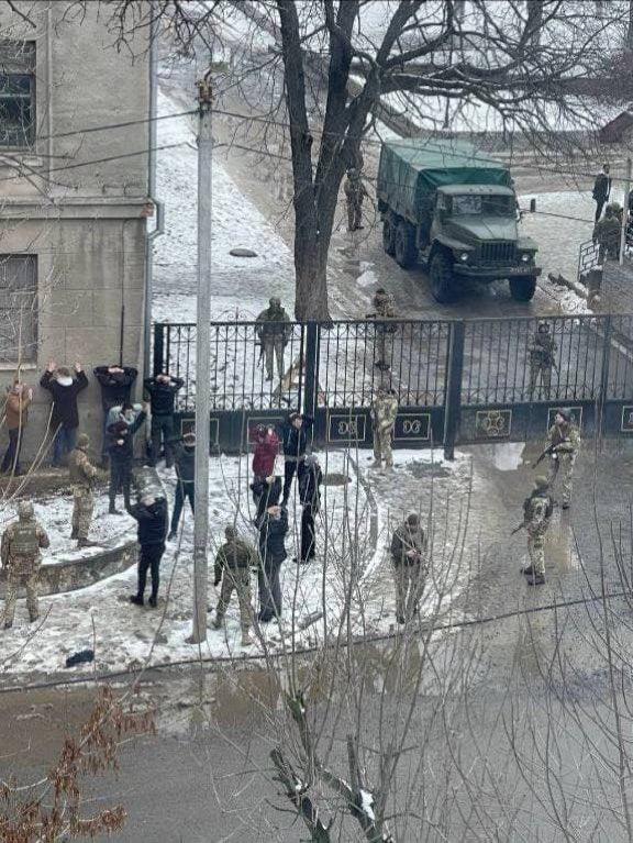 Pesadilla en Kiev: así amaneció la capital de Ucrania tras una larga noche de misiles y disparos por parte del ejército ruso