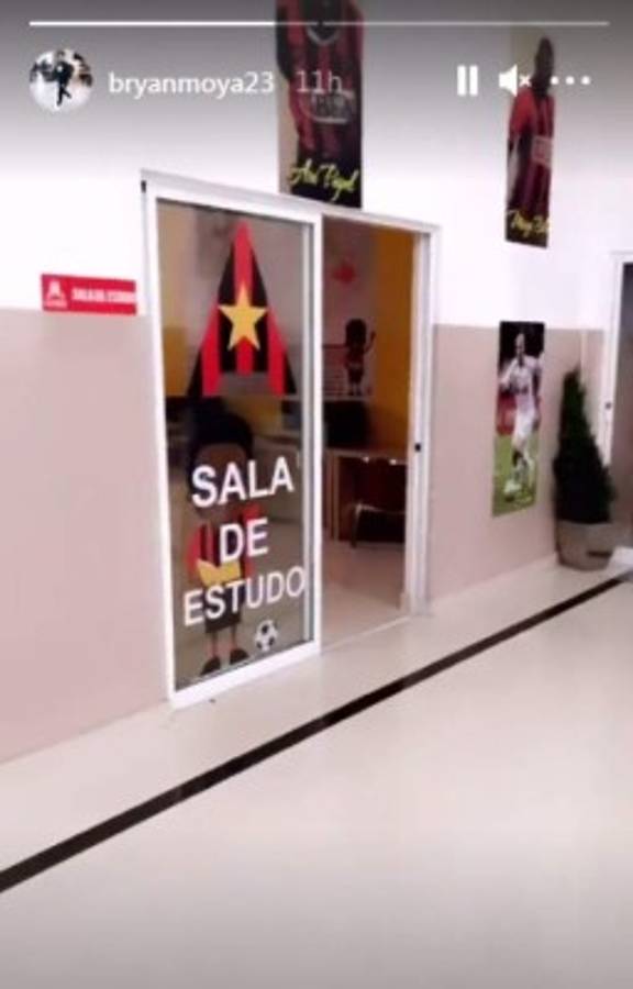 ¡Hasta la hace de modelo! Así es la nueva vida del volante hondureño Bryan Moya en Angola