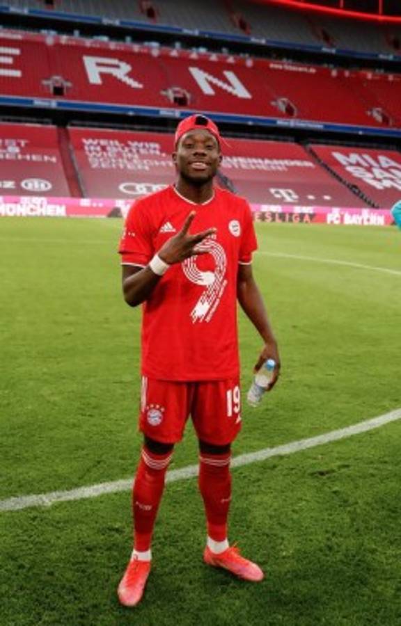 ¡Golazos, euforia y cánticos! Así festejaron los jugadores del Bayern Múnich el título de Bundesliga