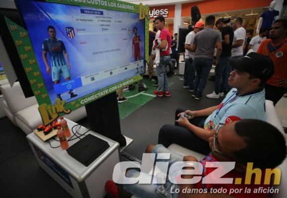 FOTOS: La gran fiesta en el primer día de actividad en el Rey del Fifón 2019 en Tegucigalpa