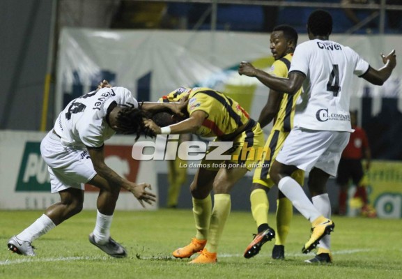 CURIOSAS: El 'nocaut' a Allans Vargas y el agarrón de pelo de César Oseguera a Yeer