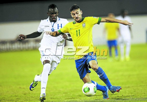 El álbum imperdible de Alberth Elis, el nuevo jugador del Monterrey de México