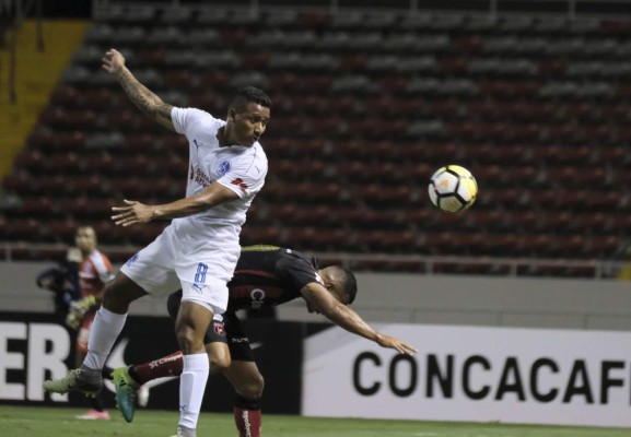 El 11 con el que Olimpia buscaría asegurar medio copa en Liga Concacaf