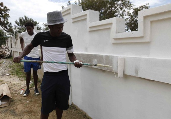 FOTOS: Edgar Álvarez, el 'Moskyto' que realizó sus locuras en el fútbol