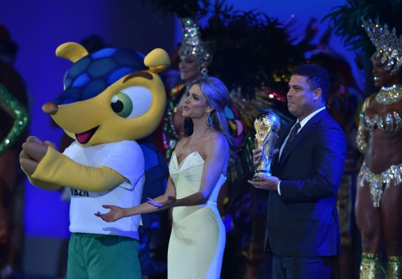 Fernanda Lima durante el Congreso de la FIFA de 2014 en Río de Janeiro