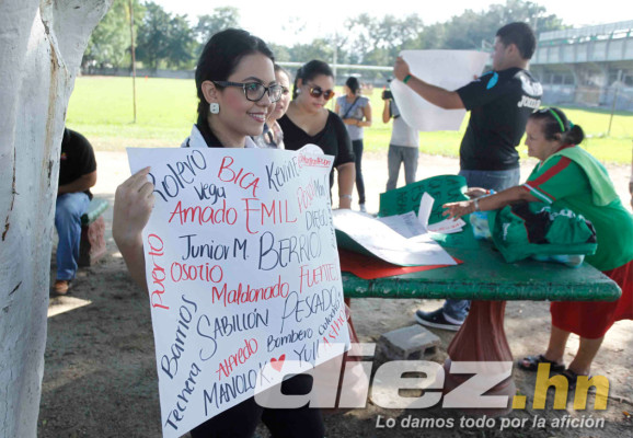 Marathón recibe apoyo de sus fans en medio de crisis .