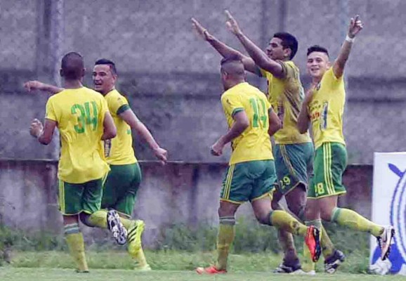 RUMORES Y FICHAJES: Primo del Kun Agüero al Real Sociedad y vuelve el 'Rulo' Varela&nbsp;&nbsp;