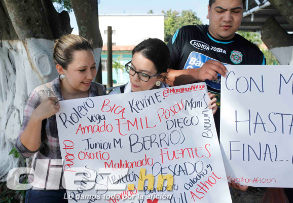 Marathón recibe apoyo de sus fans en medio de crisis .