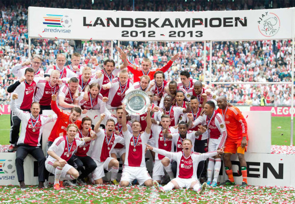 Ajax y la Juventus extiende su reinado en Europa .