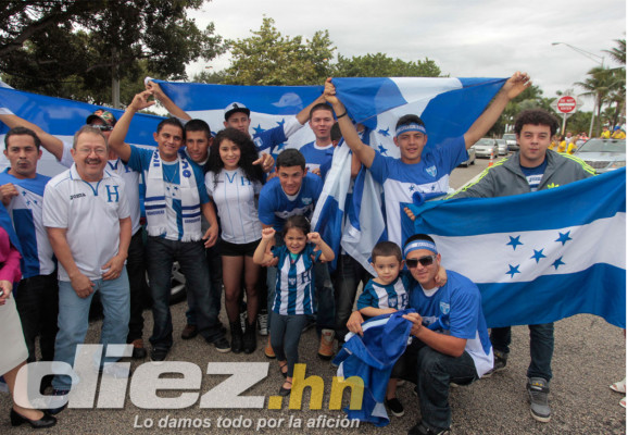 Ambiente de los hondureños en el Sun Life de Miami.