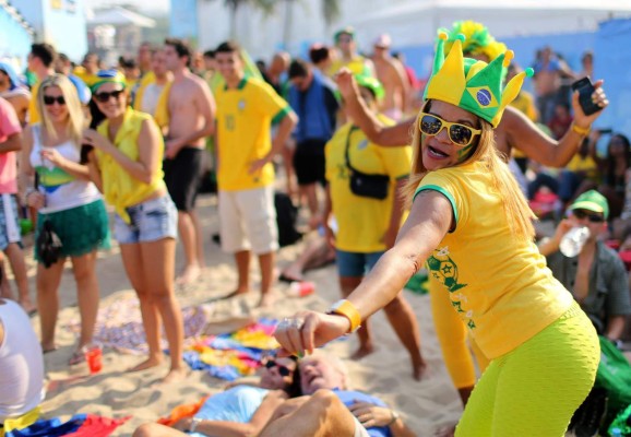 Ambiente en partido Brasil Mexico