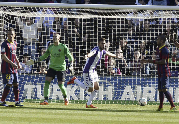 Barcelona perdió 1-0 ante Valladolid con Lionel Messi y Neymar.