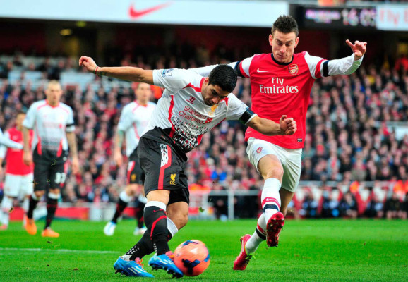 Arsenal vencio 2-1 a Liverpool y clasificó a cuartos de final de la Copa FA.
