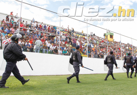 Gran ambientazo en el clásico olimpia vs Real España.