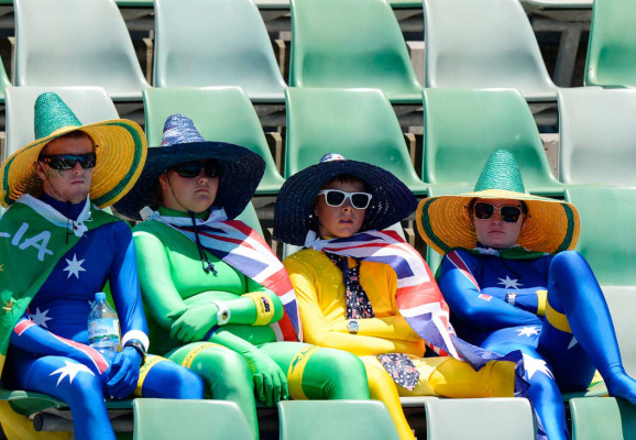 El calor hace desfallecer a los tenistas en el Open de Australia