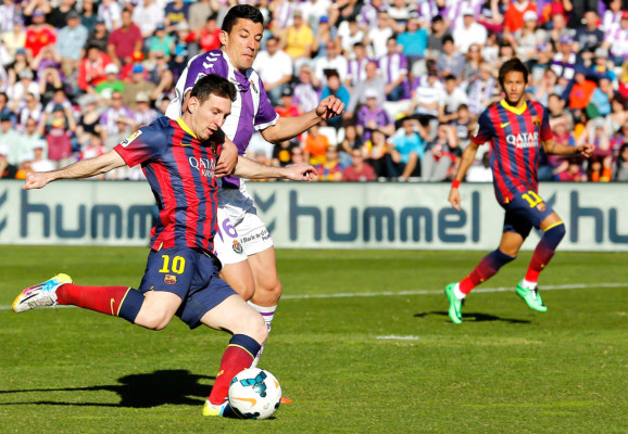 Barcelona perdió 1-0 ante Valladolid con Lionel Messi y Neymar.