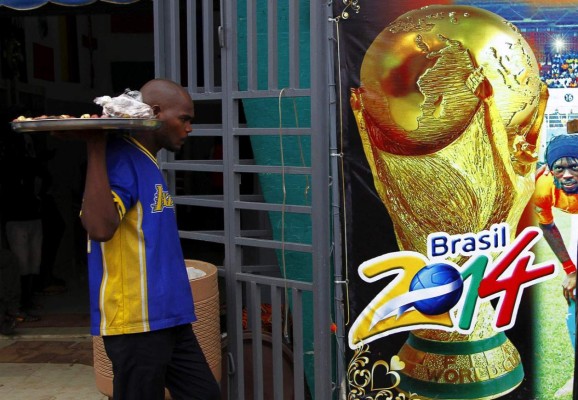 ambiente y color en brasil a un día del comienzo del mundial