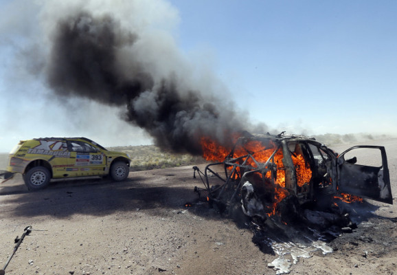 El Rally Dakar 2014 más extenso y exigente que los anteriores .