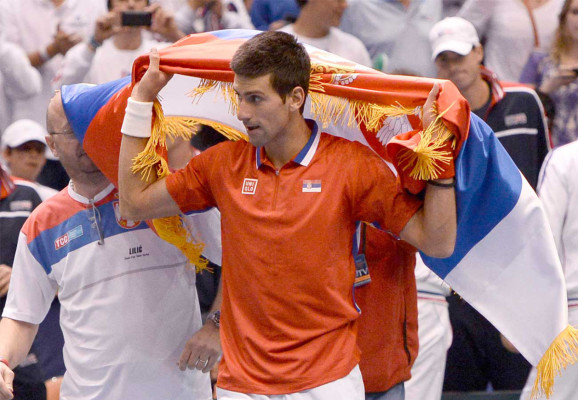 Novak Djokovic elimina a EEUU y clasificó a Serbia a semifinales en la Copa Davis .