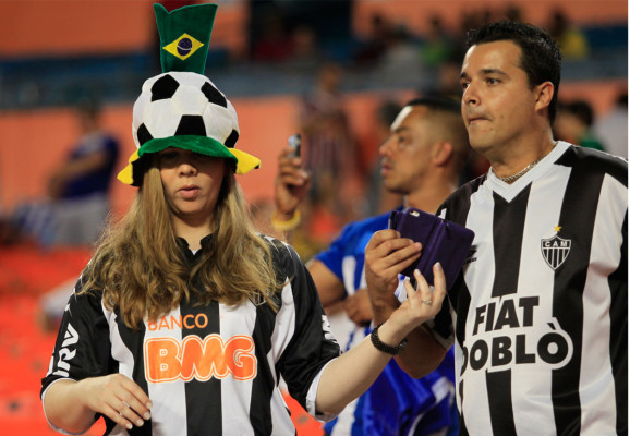 Ambiente de los hondureños en el Sun Life de Miami.