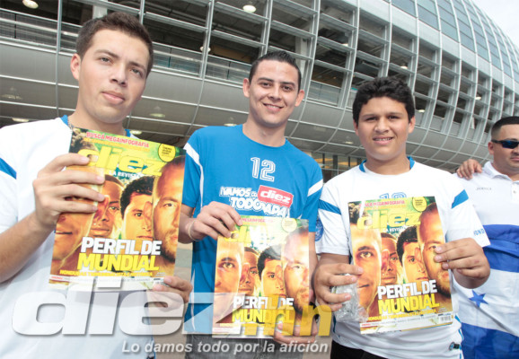 Ambiente de los hondureños en el Sun Life de Miami.