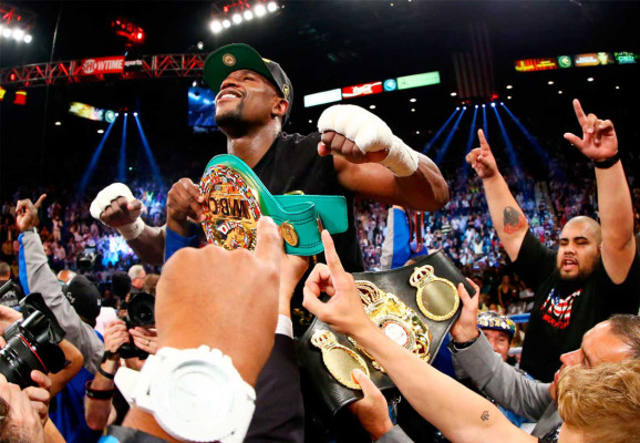 Floyd Mayweather gana con contudencia a Saul 'Canelo' Álvarez