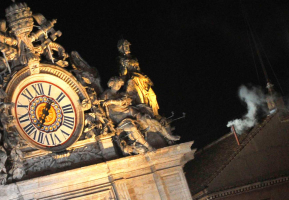 El nuevo Papa es Francisco I y es argentino