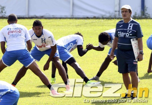 FOTOS: Carlo Costly irradia optimismo en su primer entreno con Honduras