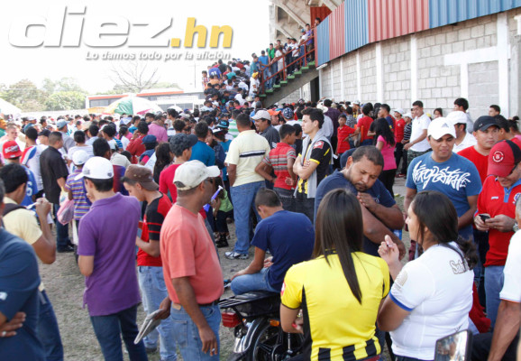 Gran ambientazo en el clásico olimpia vs Real España.