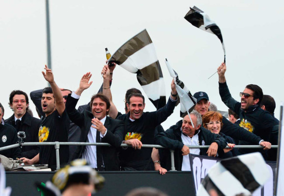 Ajax y la Juventus extiende su reinado en Europa .