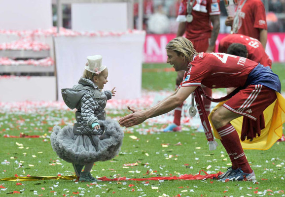 Bayern Múnich se corona campeón de la bundesliga en Alemania .