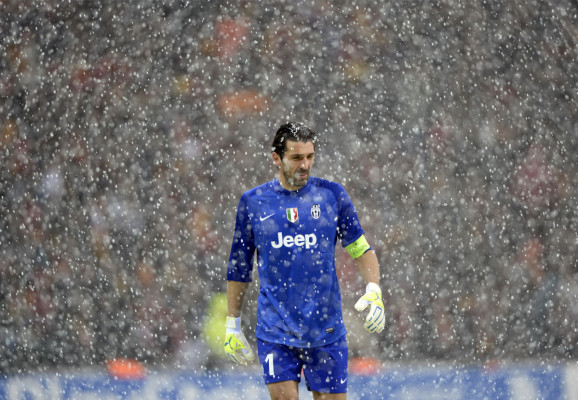 Galatasaray venció a Juventus y clasificó a octavos de la Champions.