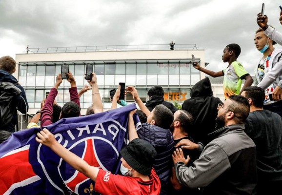 ¿Hoy llega Messi? Lo que está provocando el argentino en París por su eventual fichaje con el PSG