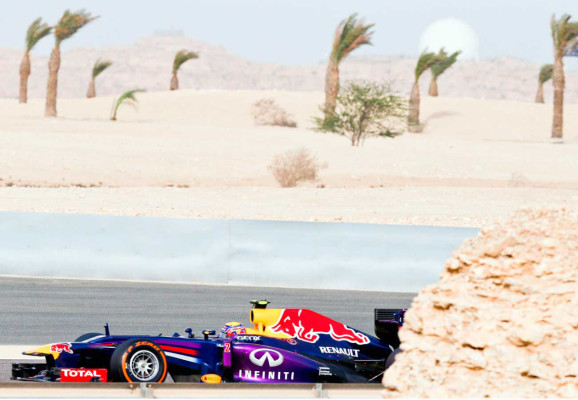 Vettel fue imparable y ganó fácil en Bahrein.