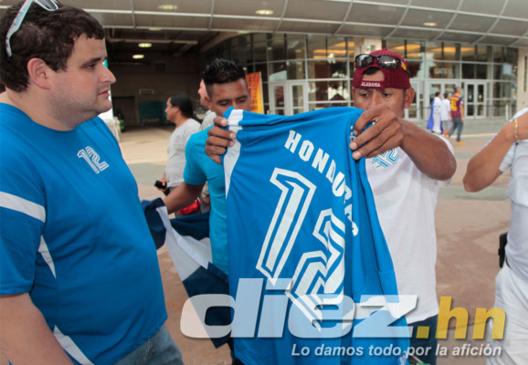 Ambiente de los hondureños en el Sun Life de Miami.