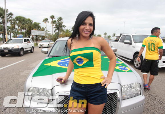 Ambiente de los hondureños en el Sun Life de Miami.