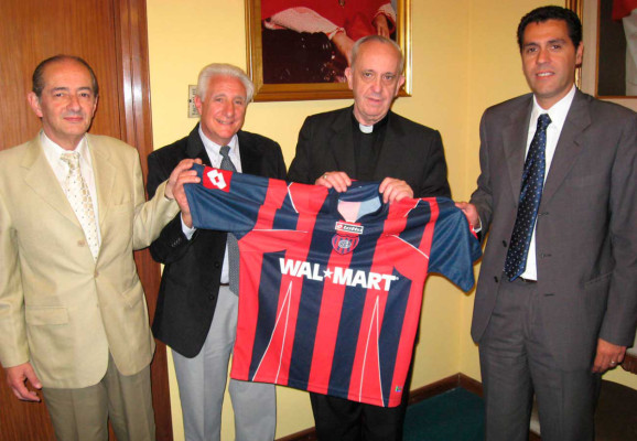 El nuevo Papa es Francisco I y es argentino