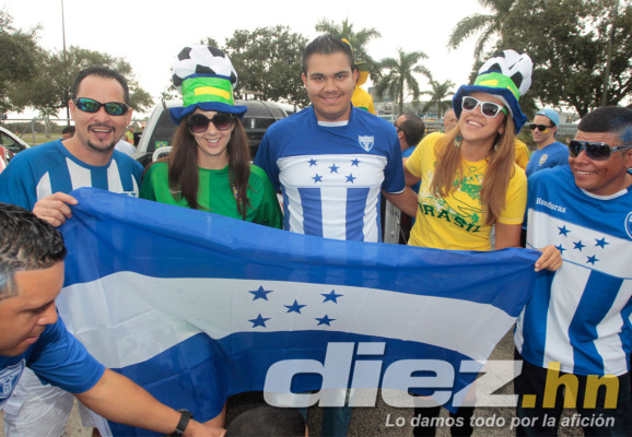 Ambiente de los hondureños en el Sun Life de Miami.